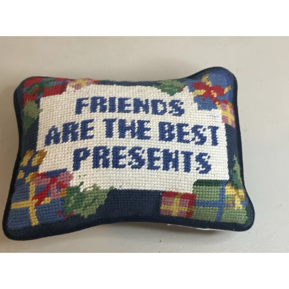 VTG Friends Are The Best Presents‎ Needlepoint Pillow Gift Velvet Accent Small